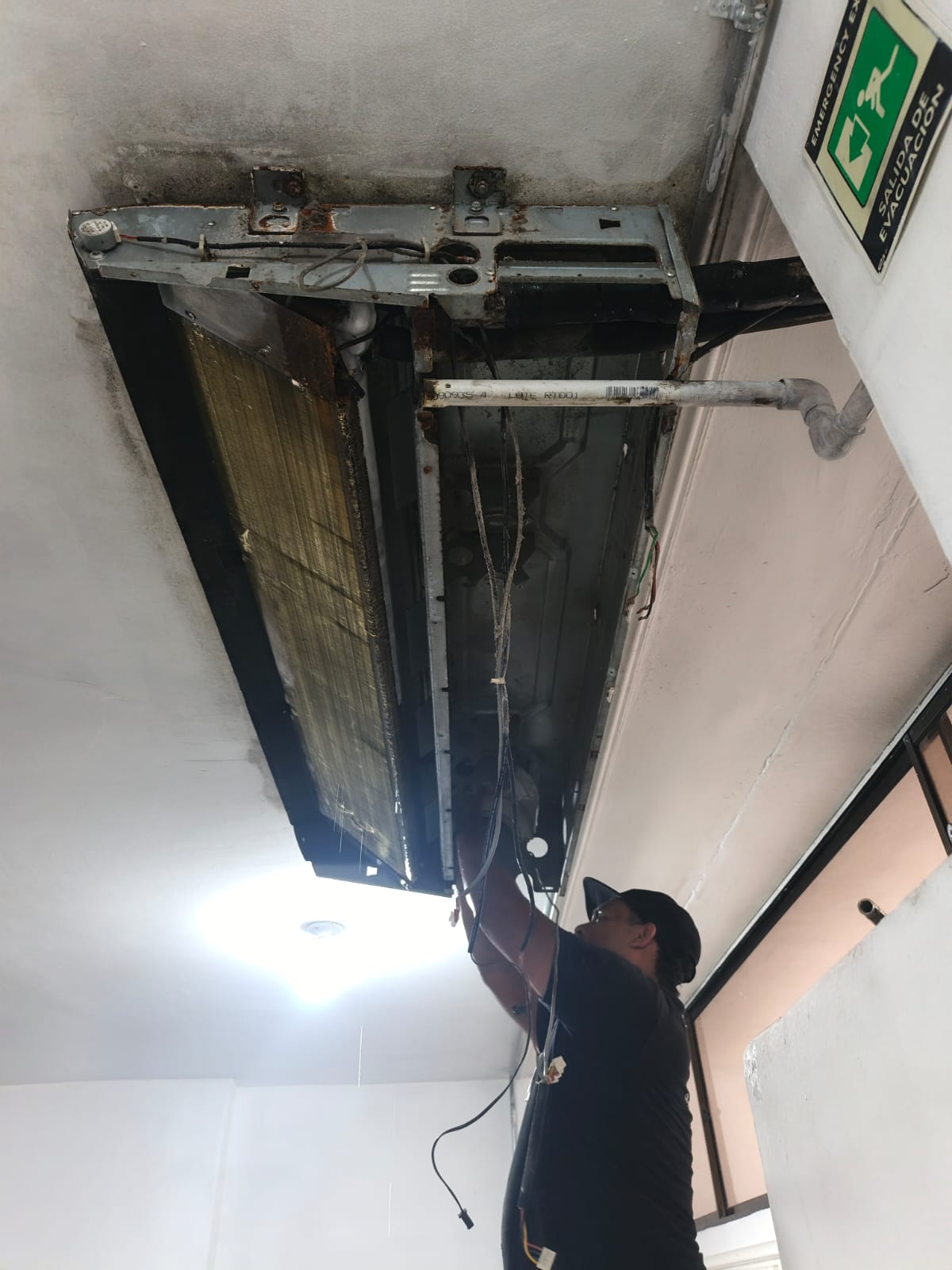 Mantenimiento preventivo de aire acondicionado